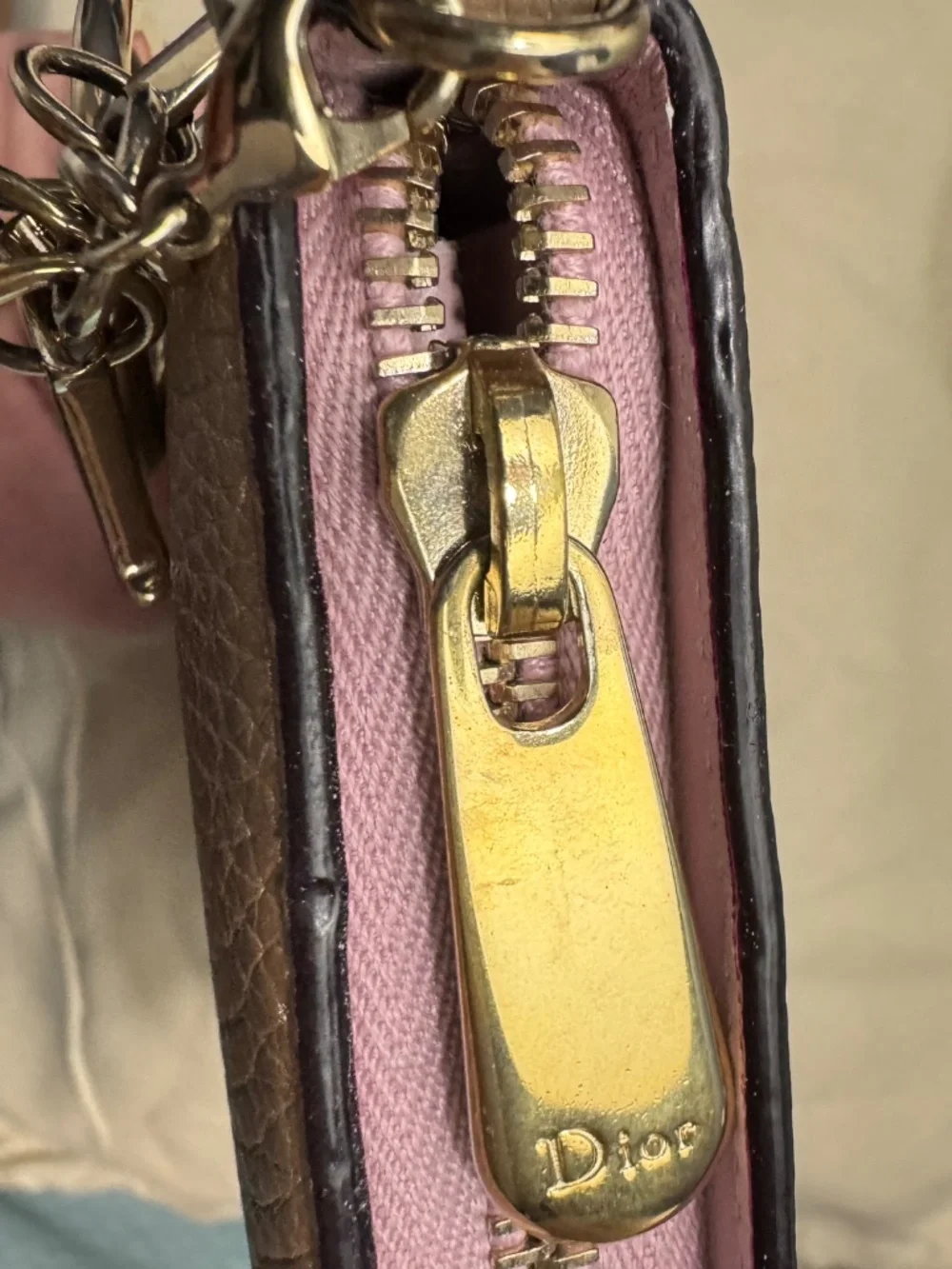 Dior zippy wallet